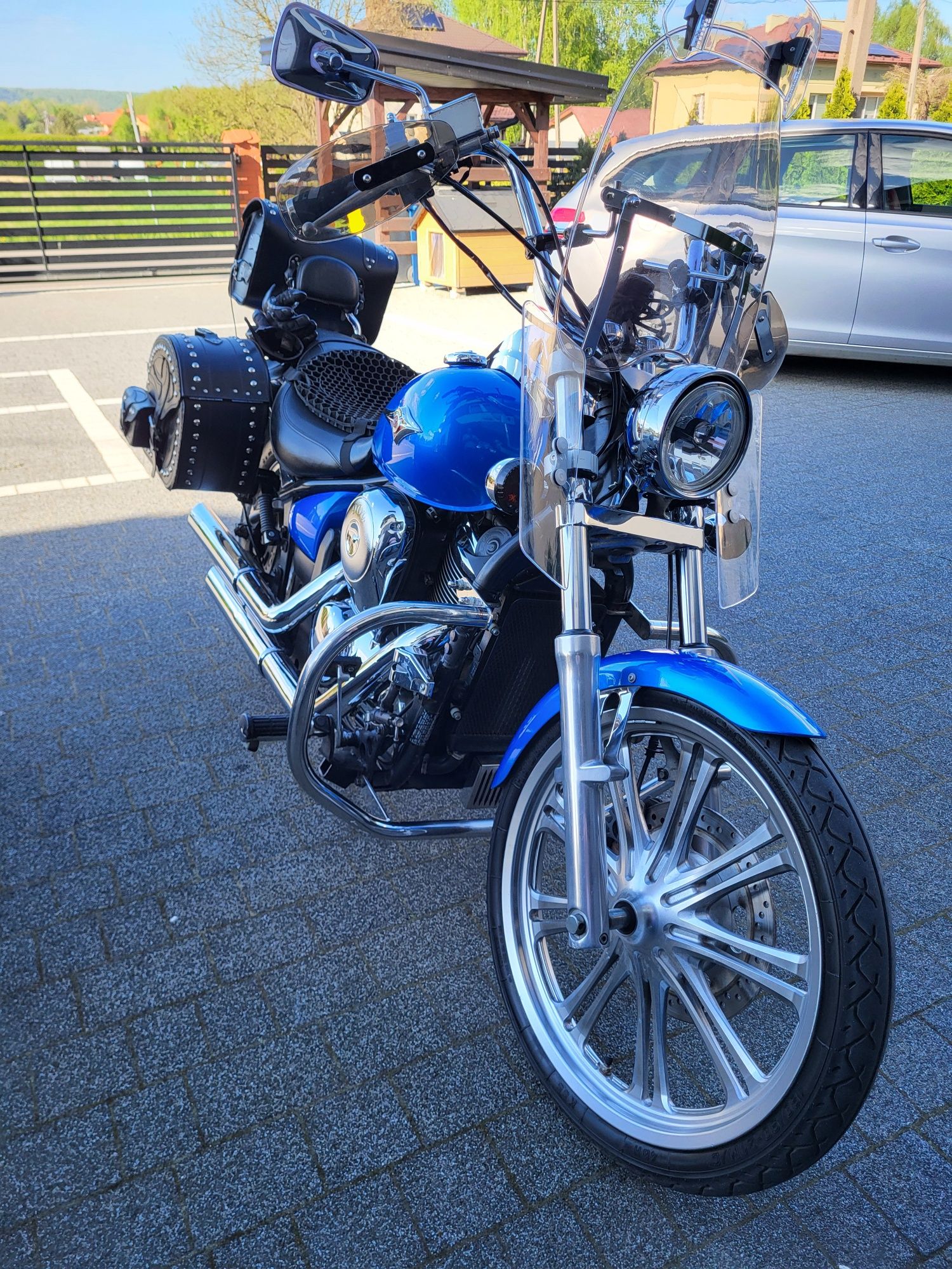 VN900 Custom Duży serwis