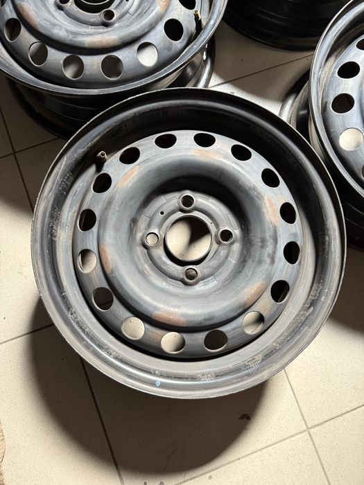 Диски r14 4x100 Nissan Renault original
