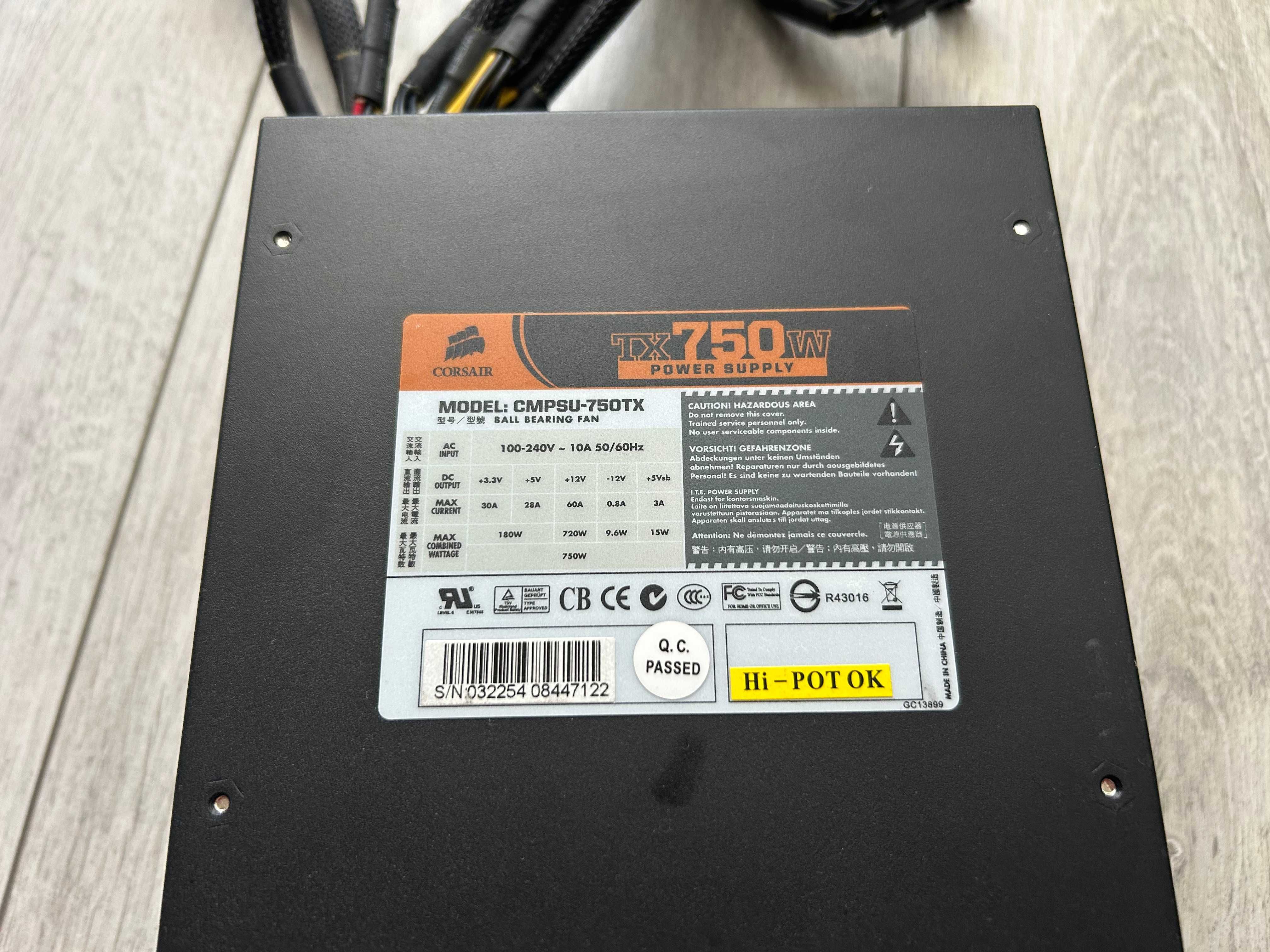 Zasilacz Corsair TX 750 TX750 CMPSU-750TXEU 750W 80 Plus