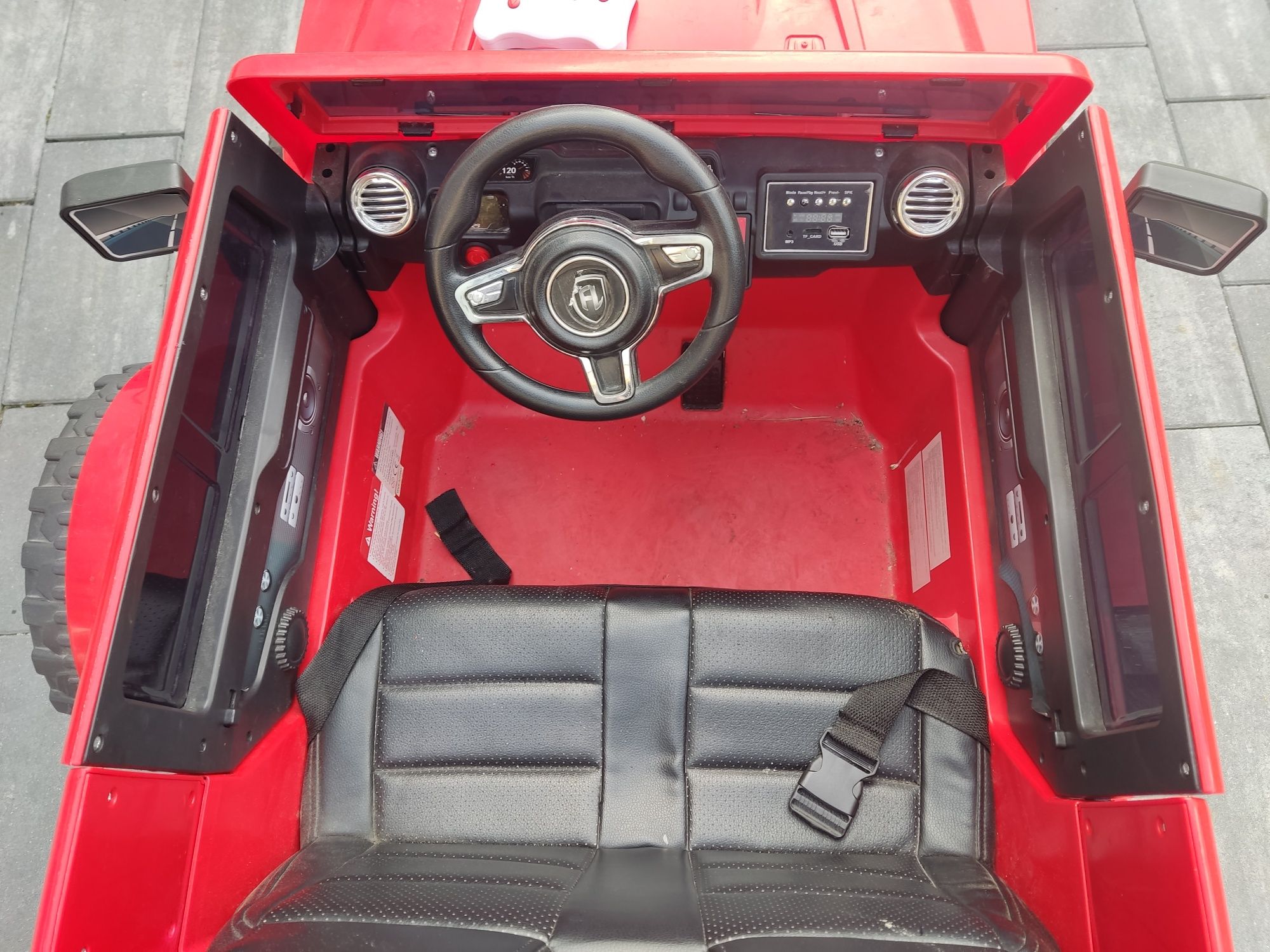 Fajny elektryczny Jeep 4x4 dla dziecka z pilotem