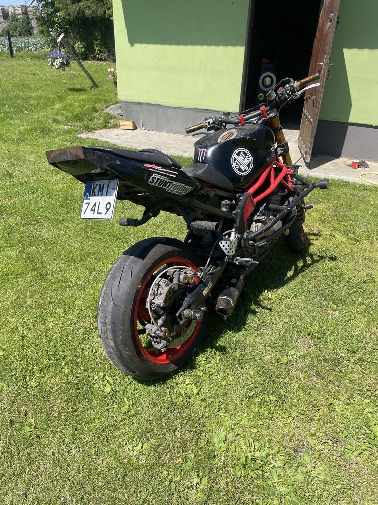 Kawasaki 636 stunt