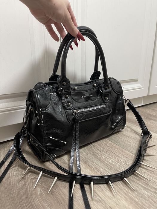 Сумка opium punk, кастомная сумка, сумка с шипами, city bag type