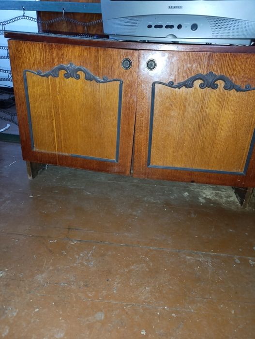 Тумбочка ретро стиль