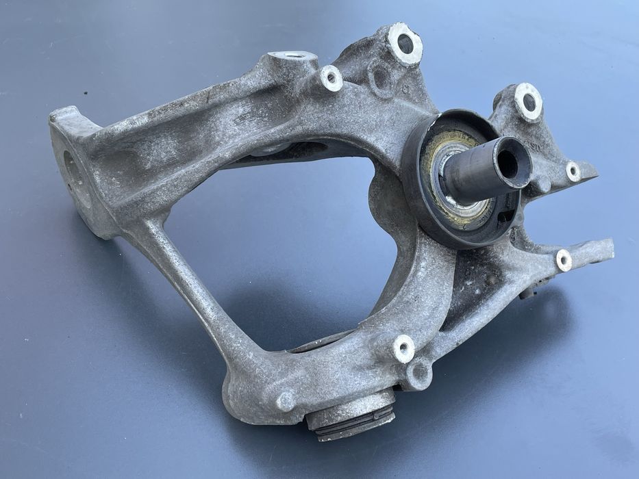 Задня Цапфа Audi A6 C7 Передній Повний Привід Ауді А6 С7 Кулак Розбор