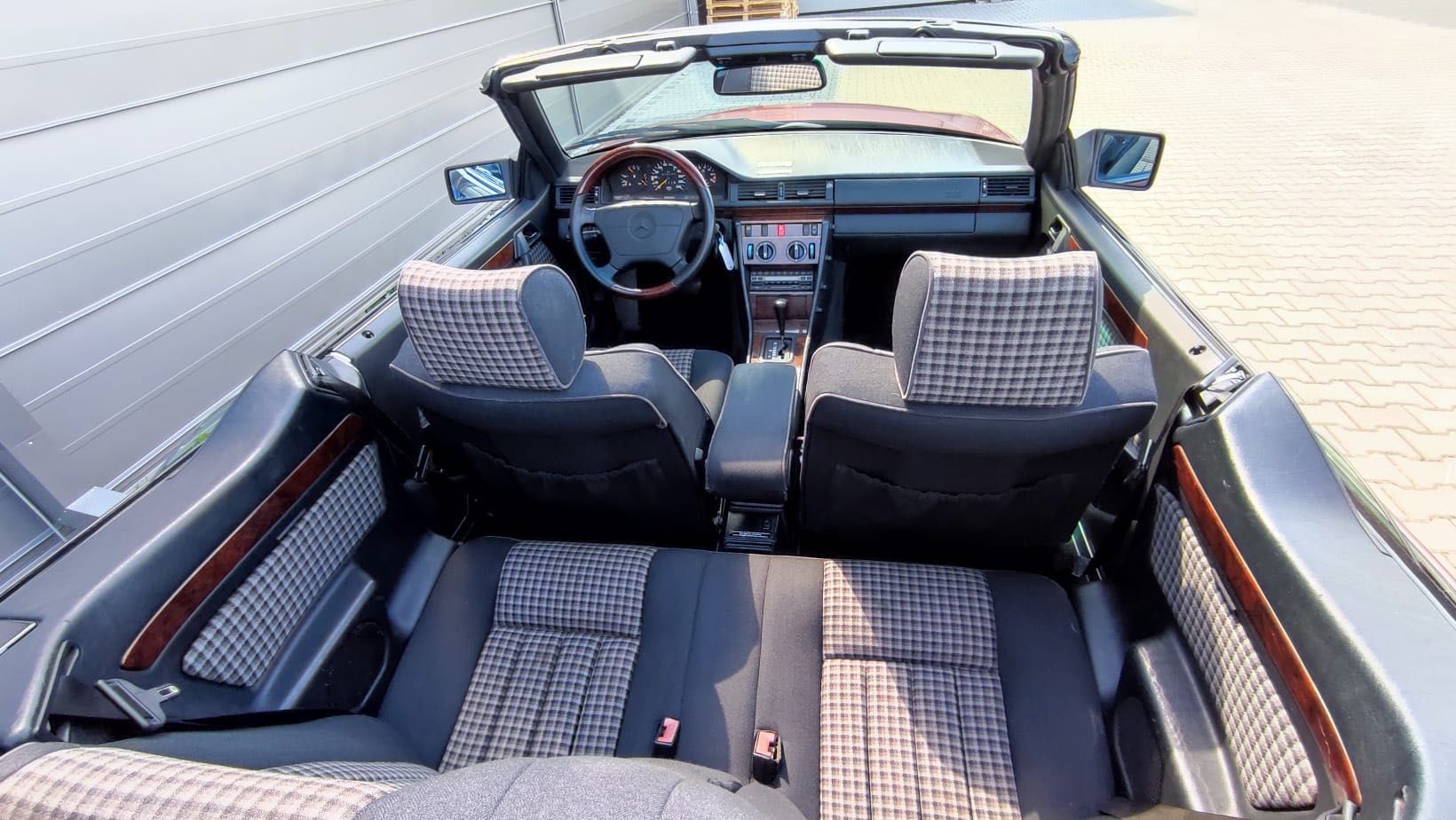 W 124 Cabrio, Sportline   E klasa , A124