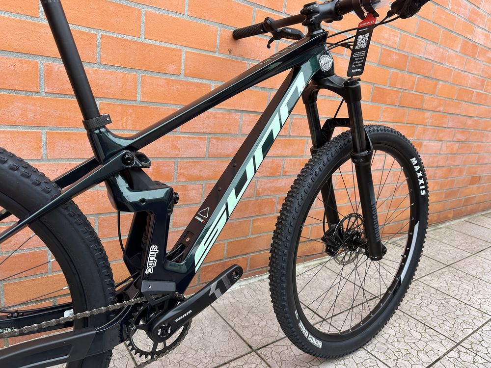 Nova!! Bicicleta btt roda 29 suspensao total Carbono sid  Sunn Shamann