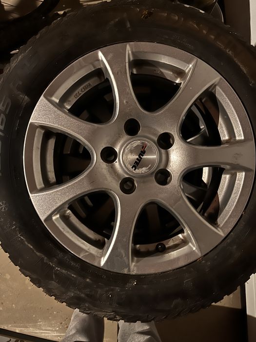 Opony zimowe z felgami 5x112 185/65/15