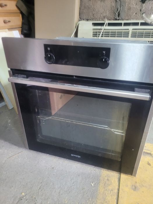 Духовой шкаф Gorenje BOS737E301X на кухню кухня