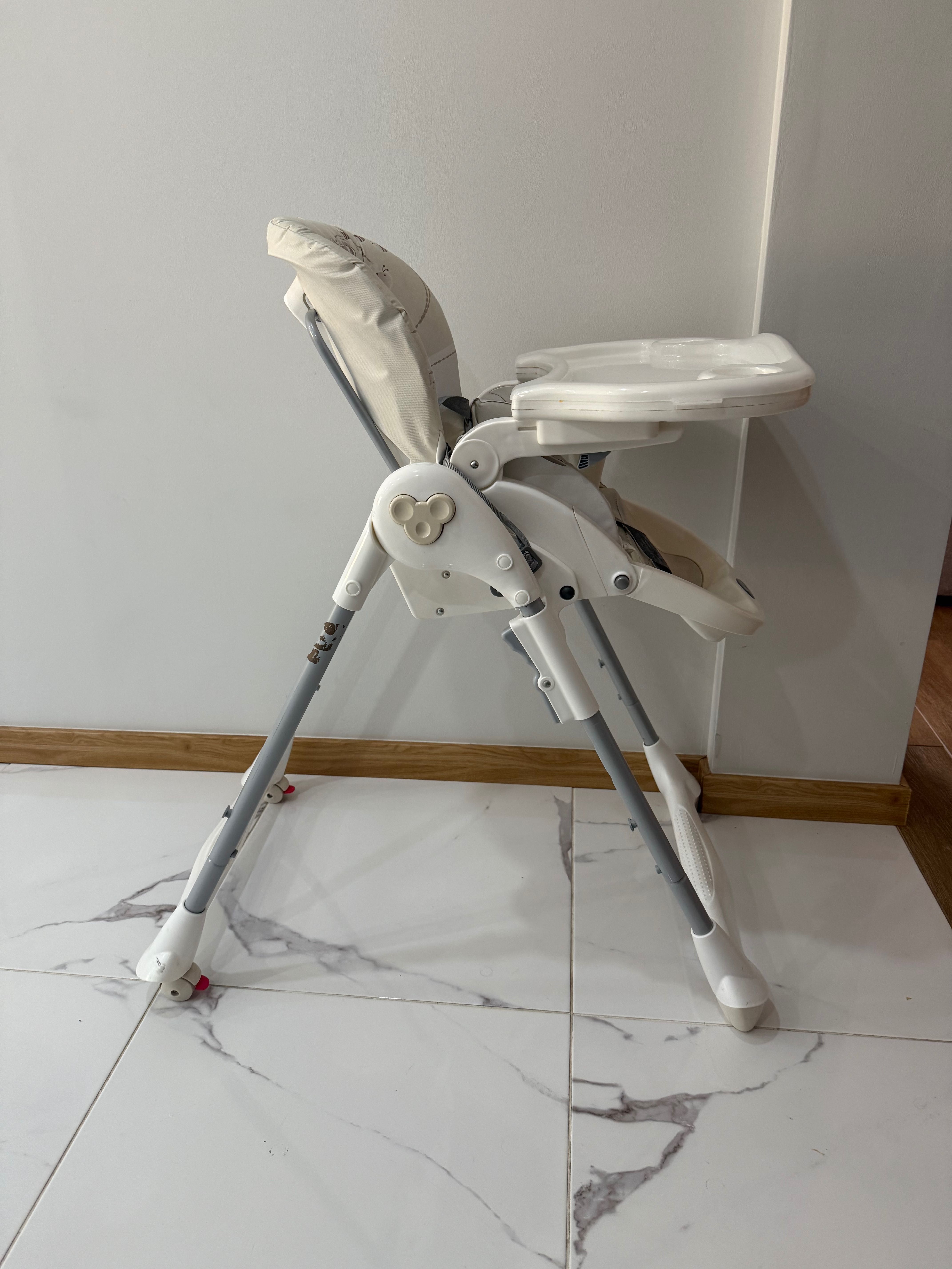 Cadeira de refeição para bebé