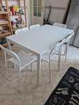 Conjunto mesa e cadeiras cozinha