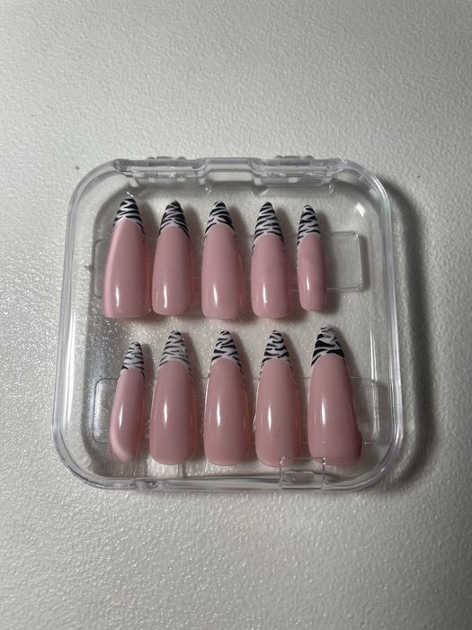 Press on nails handmade