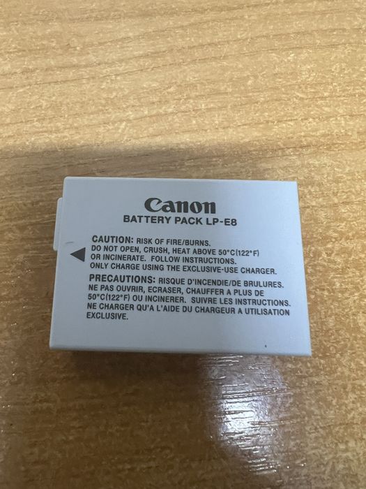 Акамулятор до камери canon LP-E8