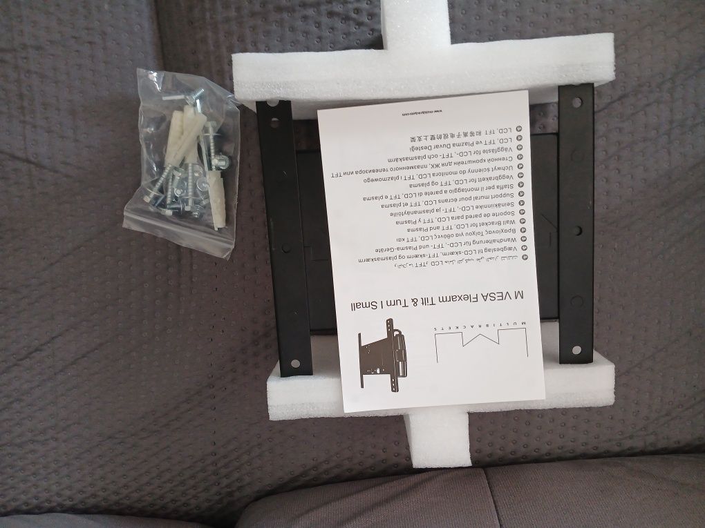 Uchwyt do telewizora, monitora