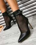 Botas pretas estilo
