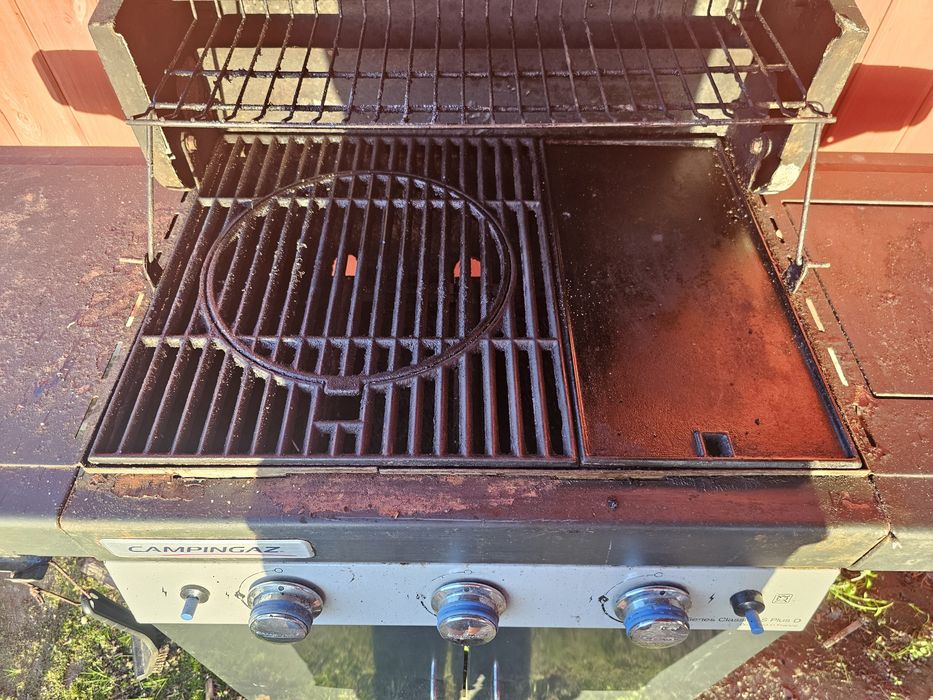 Grill gazowy duży świetny Campingaz zeliwny 3 palniki+ 1