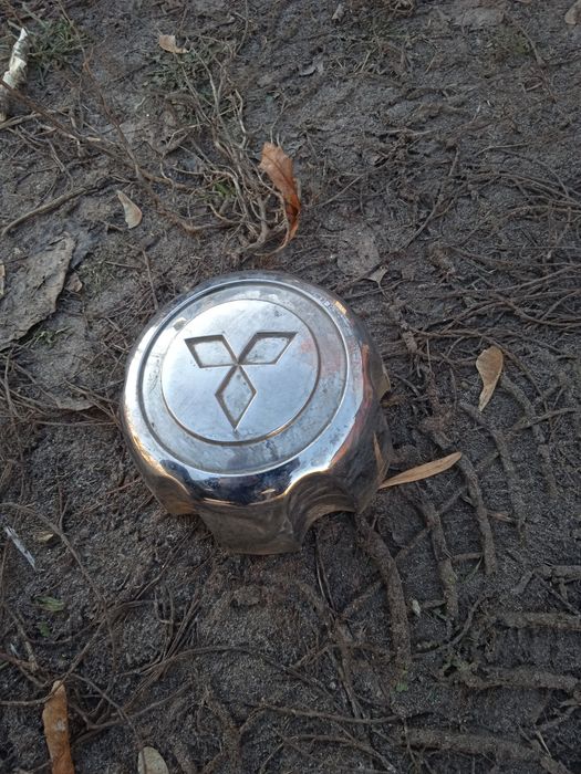 Ковпак Міцубісі пікап