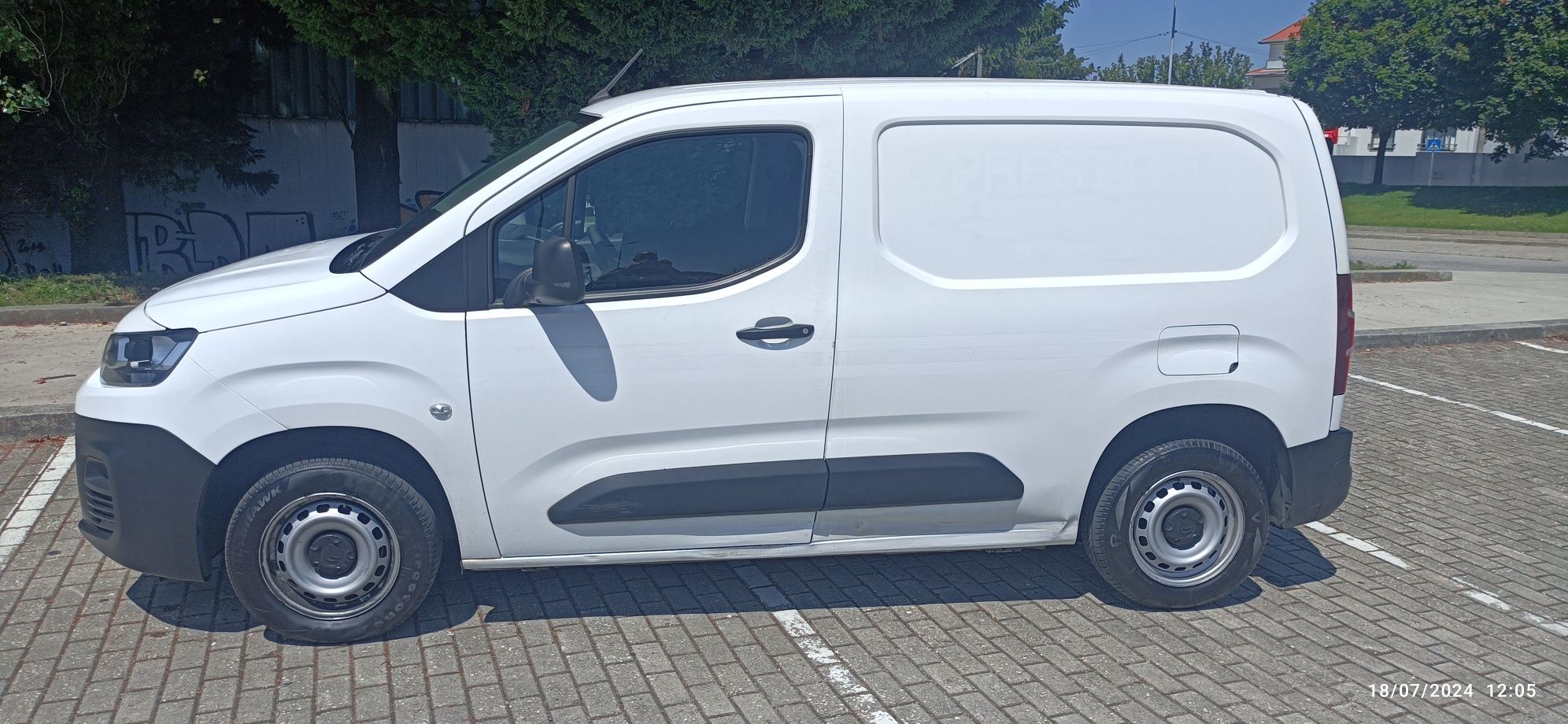 Citroen Berlingo 1.5 hdi 100cv 2021 (ler anuncio)9500€