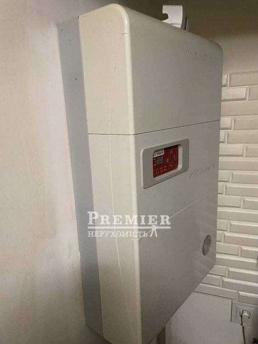 В продаже дом на берегу моря.