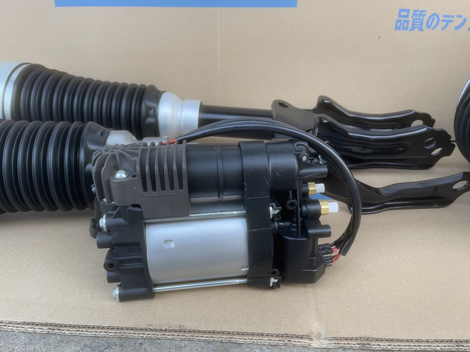 Пневмо Стойки Jeep Grand Cherokee WK2 2016-