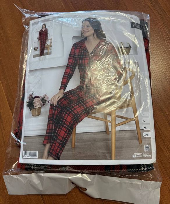 Піжамка нова новорічна S пижамка новая новогодняя