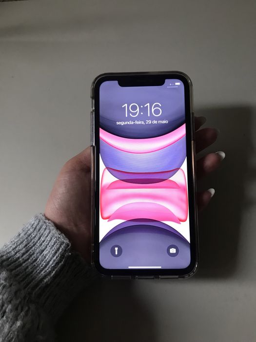 iPhone 11 Lilás Como Novo
