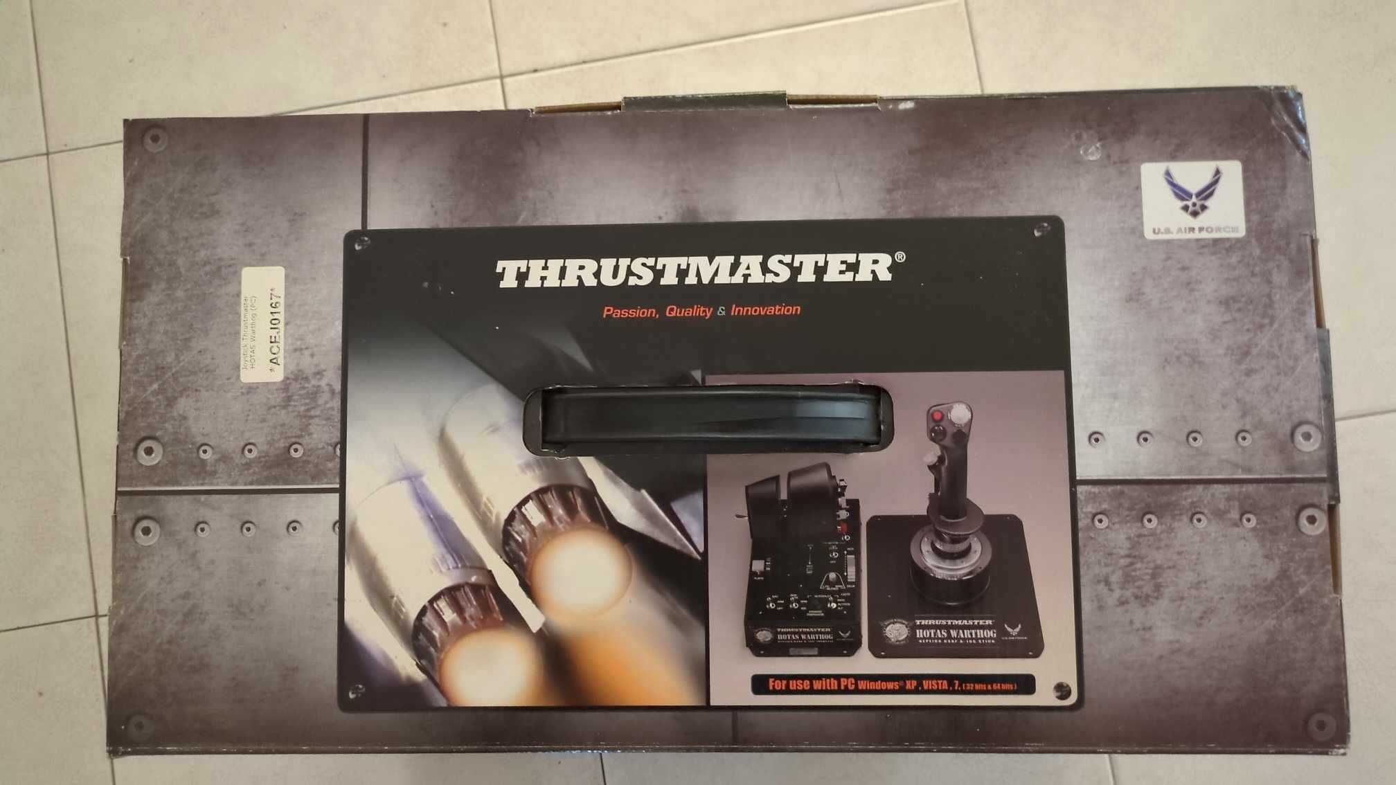 Joystick Thrustmaster Warthog e Saitek Pro Flight Combat Rudder Pedals