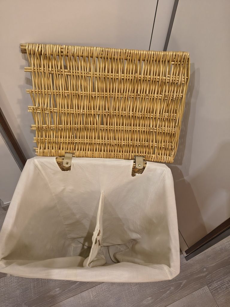Kosz na pranie wiklinowy