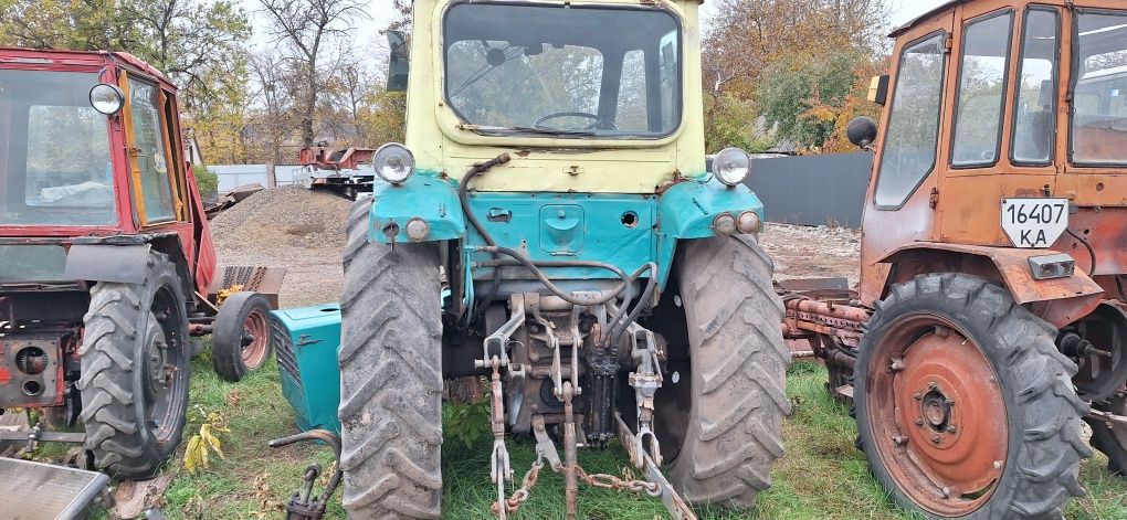 Юмз задній міст запчастини тракторів