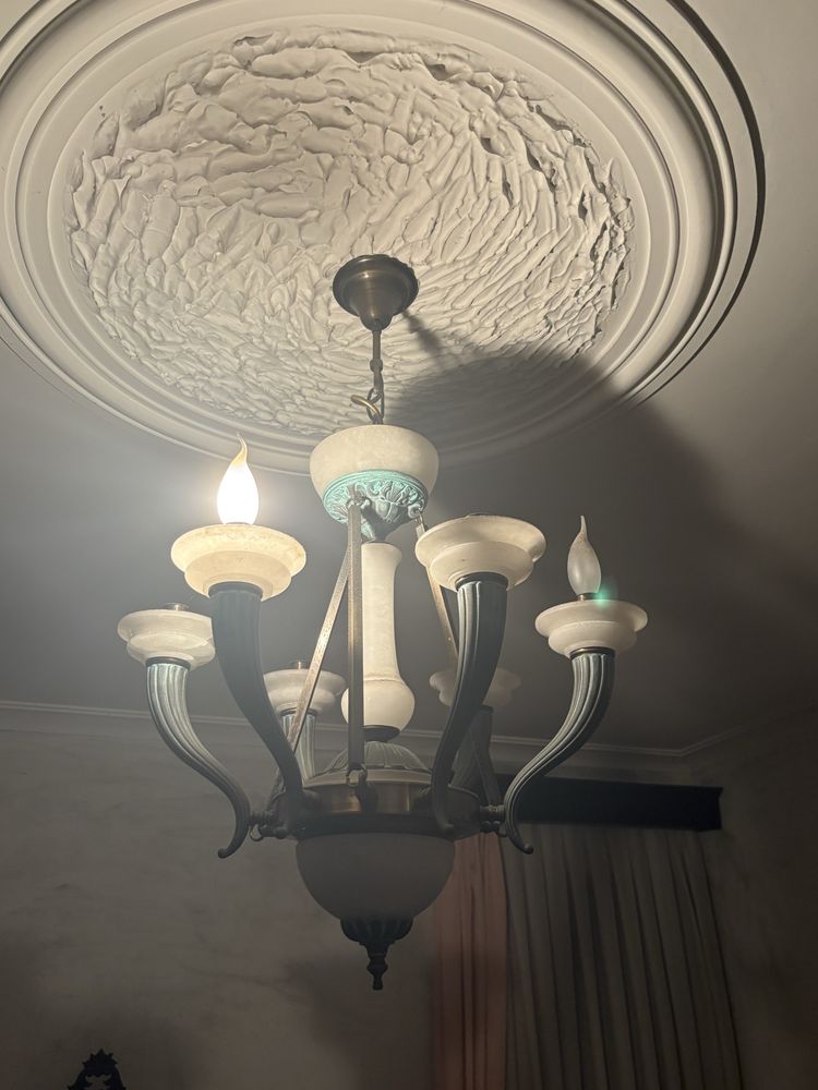 Iluminária antiga