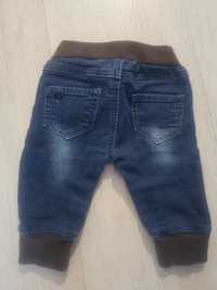 Spodenki/ spodnie 6-9 miesięcy jeans