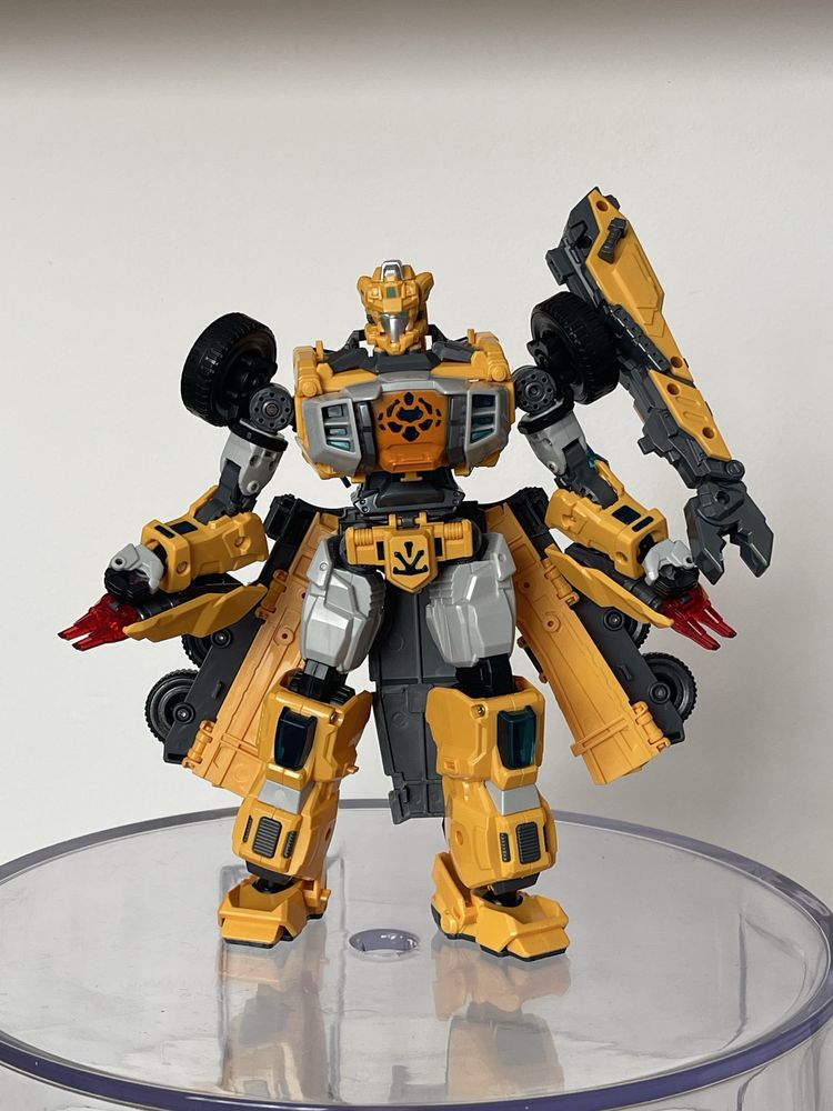 Robot transformer Thunderbolt, Dison