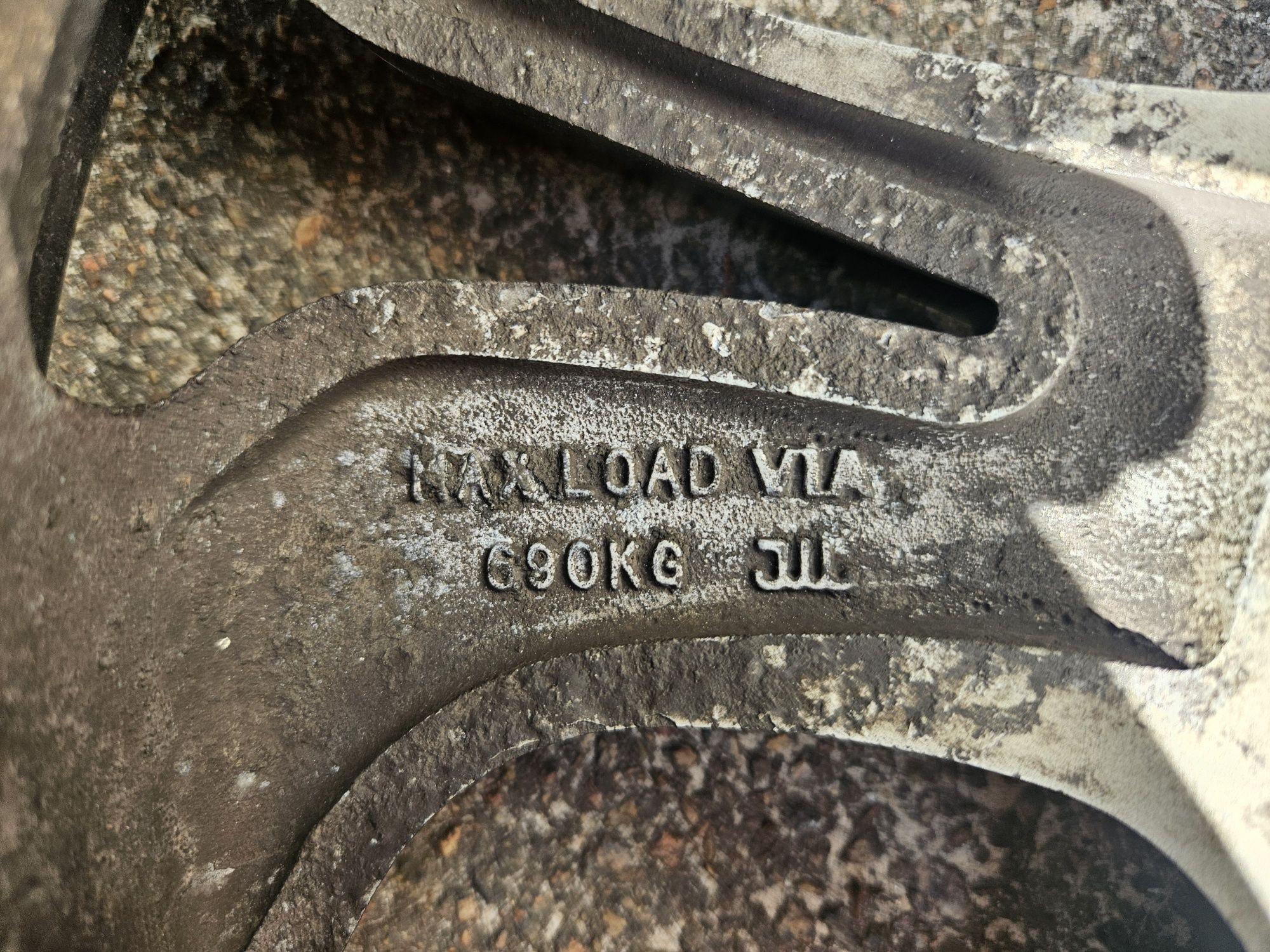 Продам диски R16