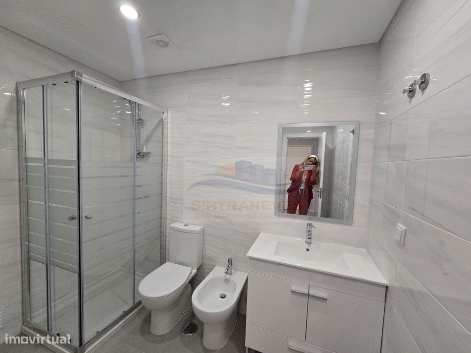 Fantástico T3 com áreas muito bem distribuídas excelente localizaçã...