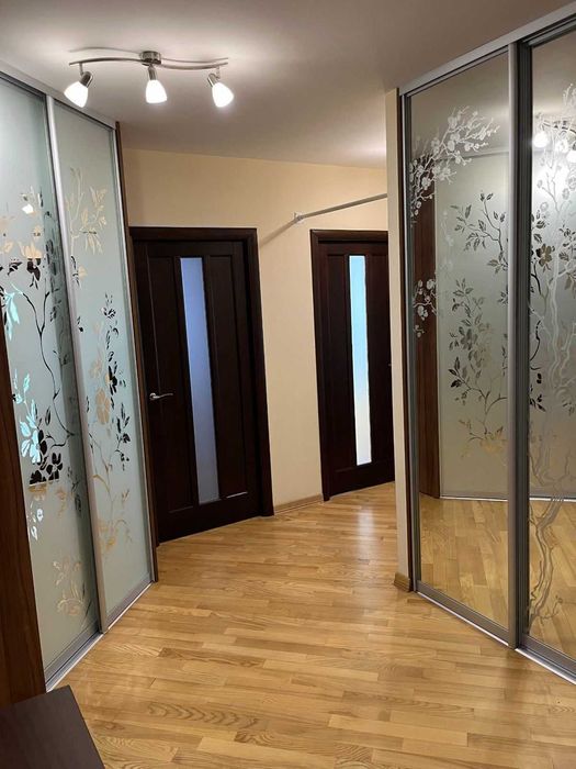 Оренда. вул. Скрипника (Гориня). Сихів. Гарний Ремонт. Паркомісце.