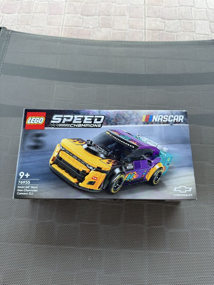 LEGO Speed Champions – NASCAR (76935) – Novo e Selado