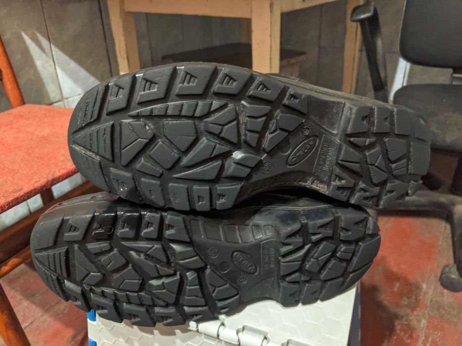 трекінгові черевики, берці PLASTUN MID GTX Black TALAN