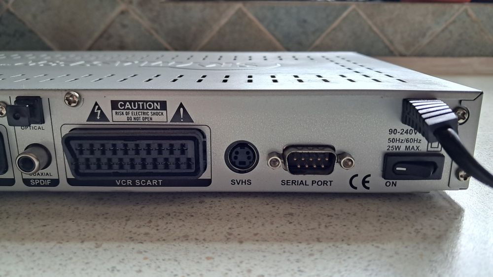 Dekoder satelitarny Skymaster DXL9400 slimline.