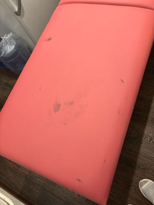 Массажний стіл складний