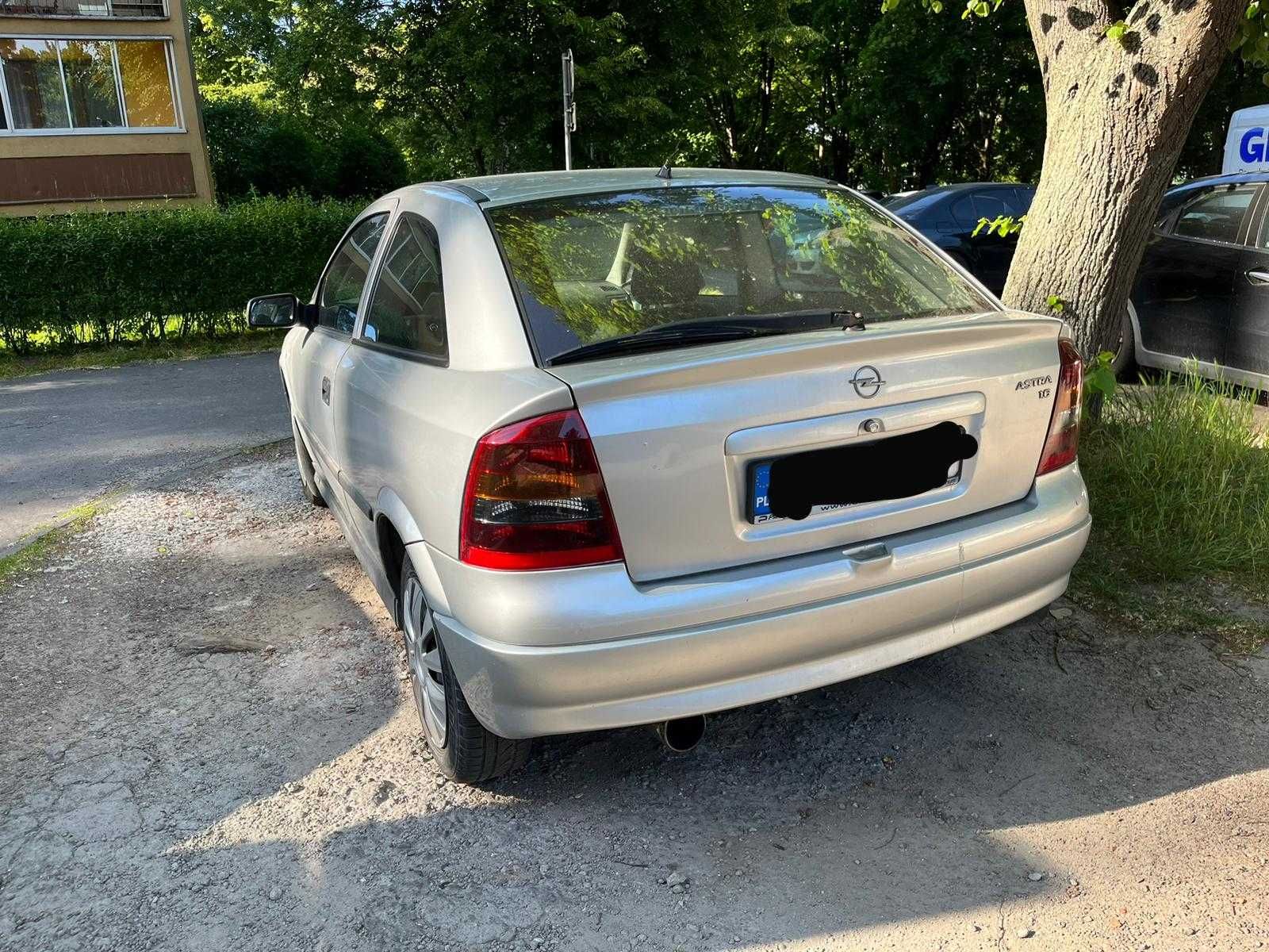 Opel Astra II G 1.6 benzyna