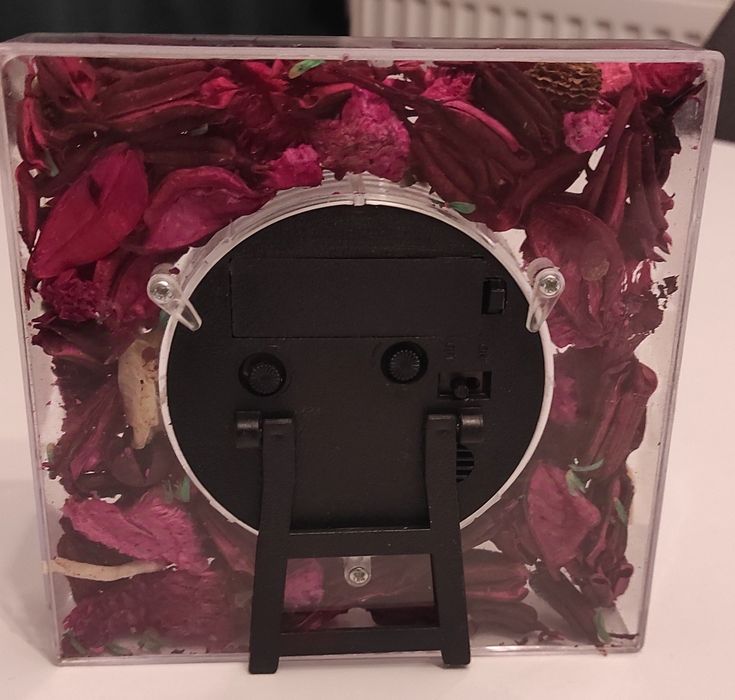 Zegar, budzik, ozdoba, kwiaty, prezent (G4)