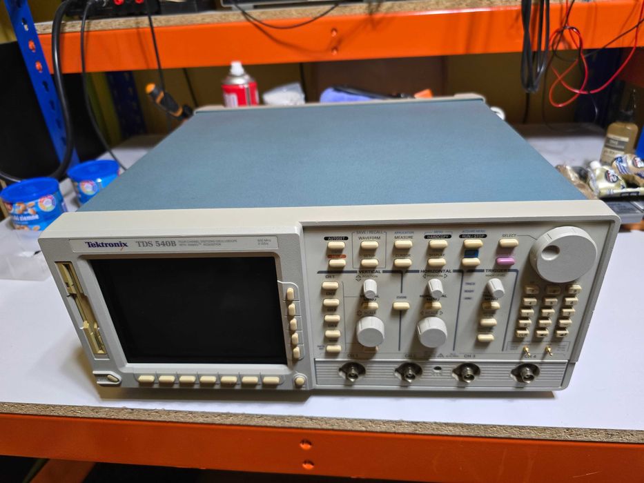 Oscyloskop cyfrowy Tektronix TDS540B 500MHz; 2GS/s czterokanałowy