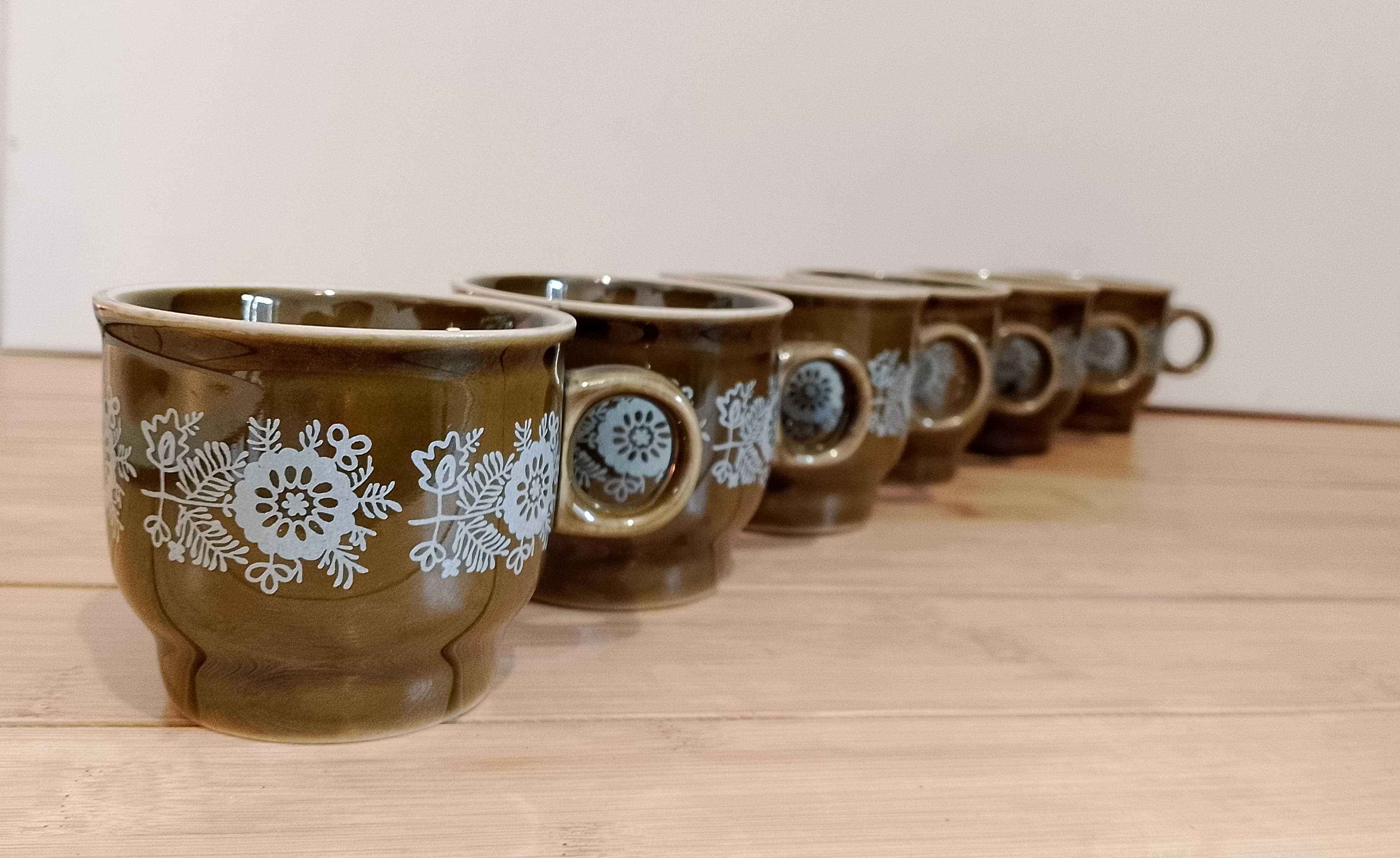 Piękne,Stare zielone filiżanki Pruszków 6 sztuk/ZielonyPorcelit/150 ml
