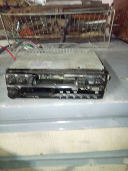 Продам на запчастини магнітофон JVC