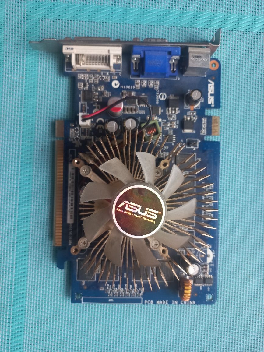 EN8600GT 512m не робоча