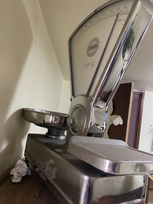 Balança Comercial Antiga Marca “Cabral”