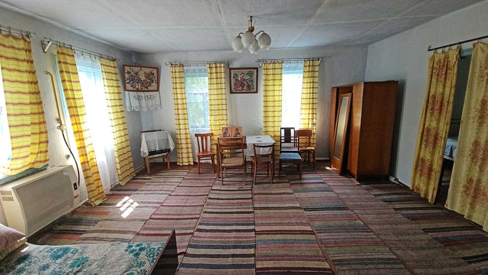 село Черевки, є газ, криниця, світло. Є ВІДЕООГЛЯД