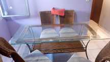 Mesa de jantar com 4 cadeiras