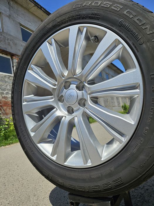 5/108r19 GJ3M-1007-BB Land Rover Range Rover 235/55r19