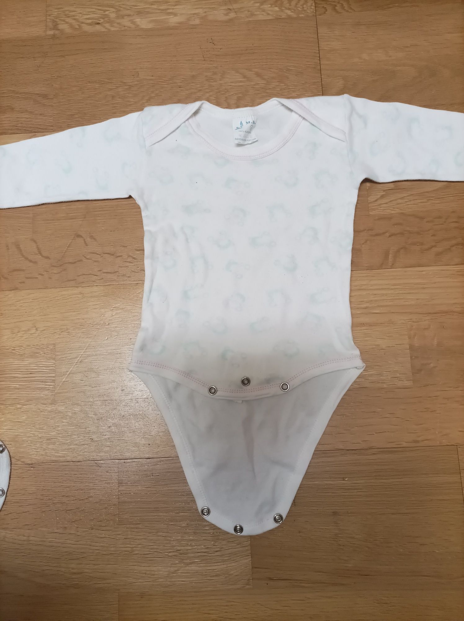 Roupa para bebê  4 meses da MAda Tex*