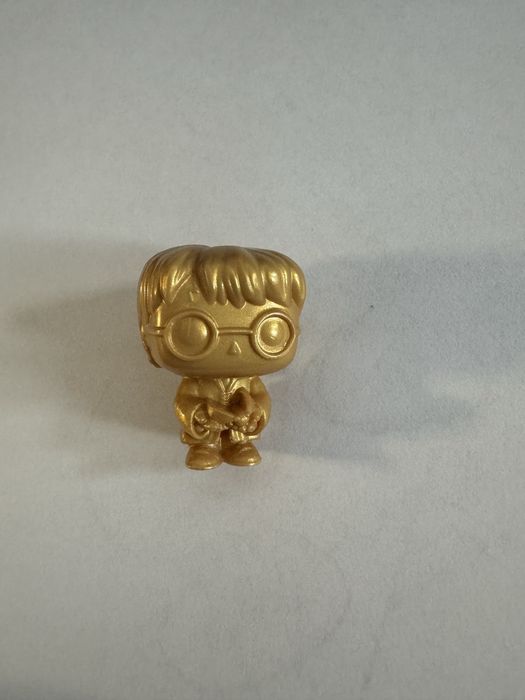 Złota Figurka Harry Potter vt401